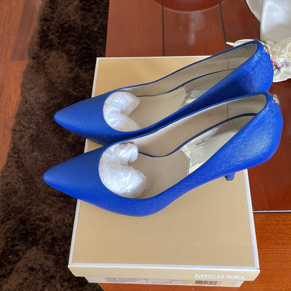 Michael Kors Pump Size 7.5 Sapphire
